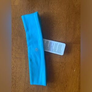 Lulu lemon head band